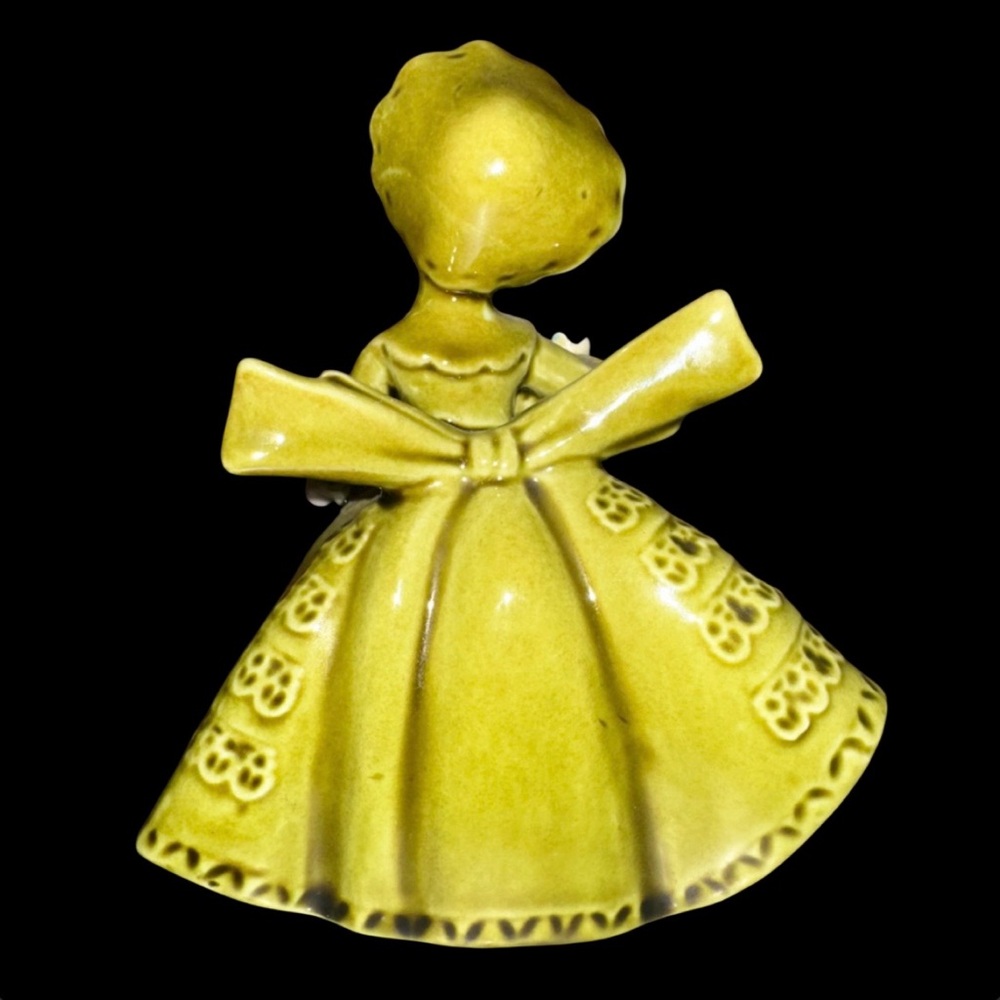 VINTAGE LEFTON LITTLE MISS MUFFET FIGURINE IN GREEN DRESS WITH BOUQUET - Picture 4 of 7